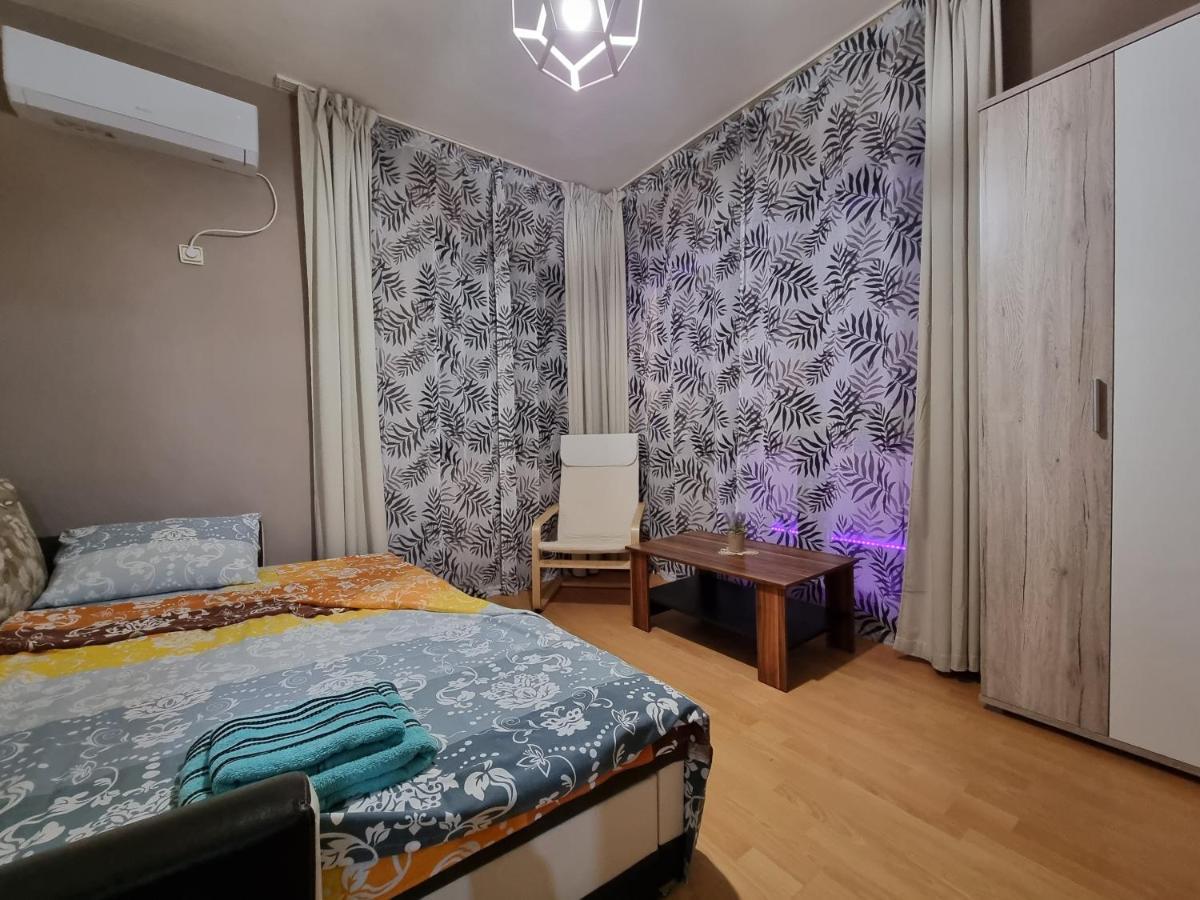 بورغاس Reni'S Apartment-With Private Parking In Center المظهر الخارجي الصورة