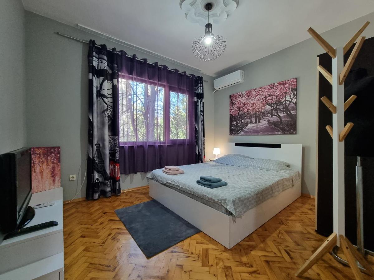 بورغاس Reni'S Apartment-With Private Parking In Center المظهر الخارجي الصورة