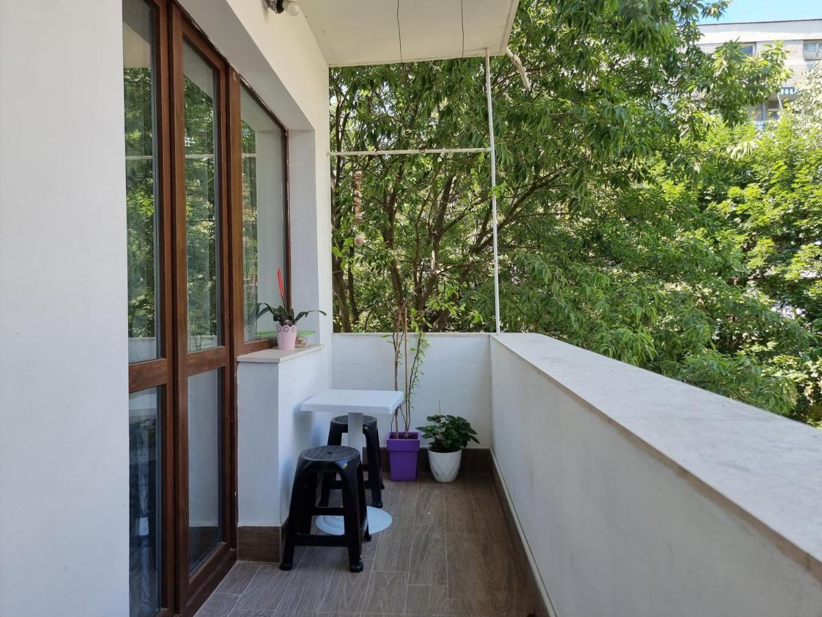 بورغاس Reni'S Apartment-With Private Parking In Center المظهر الخارجي الصورة