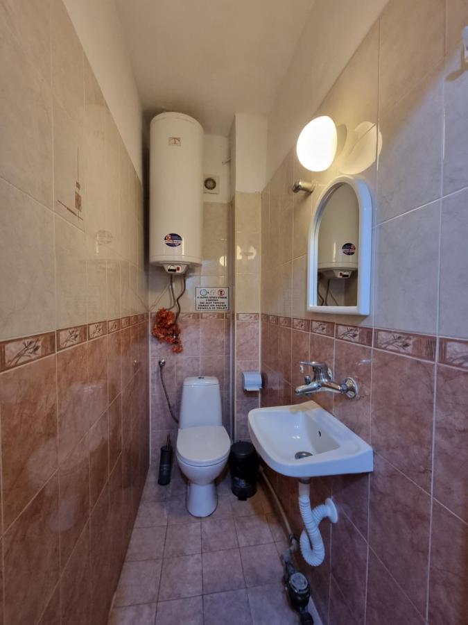 بورغاس Reni'S Apartment-With Private Parking In Center المظهر الخارجي الصورة